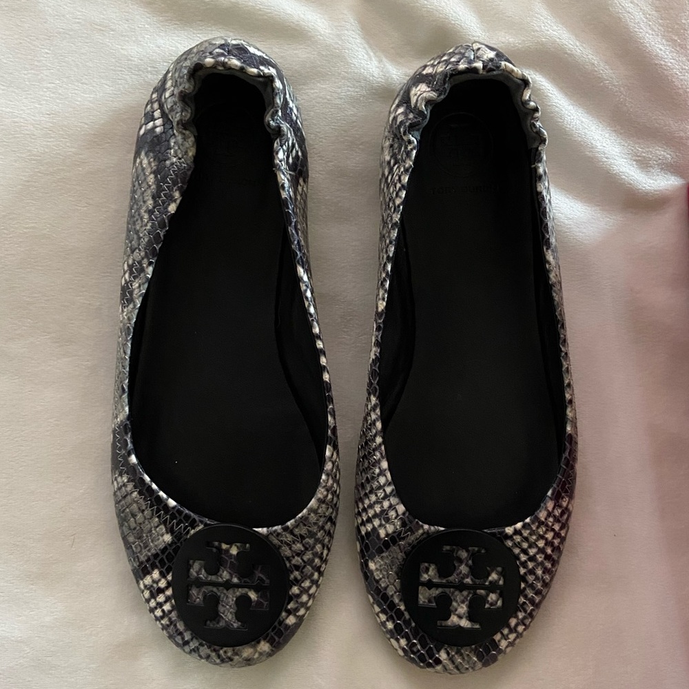 Tory Burch Black and Gray Snake Print Flats